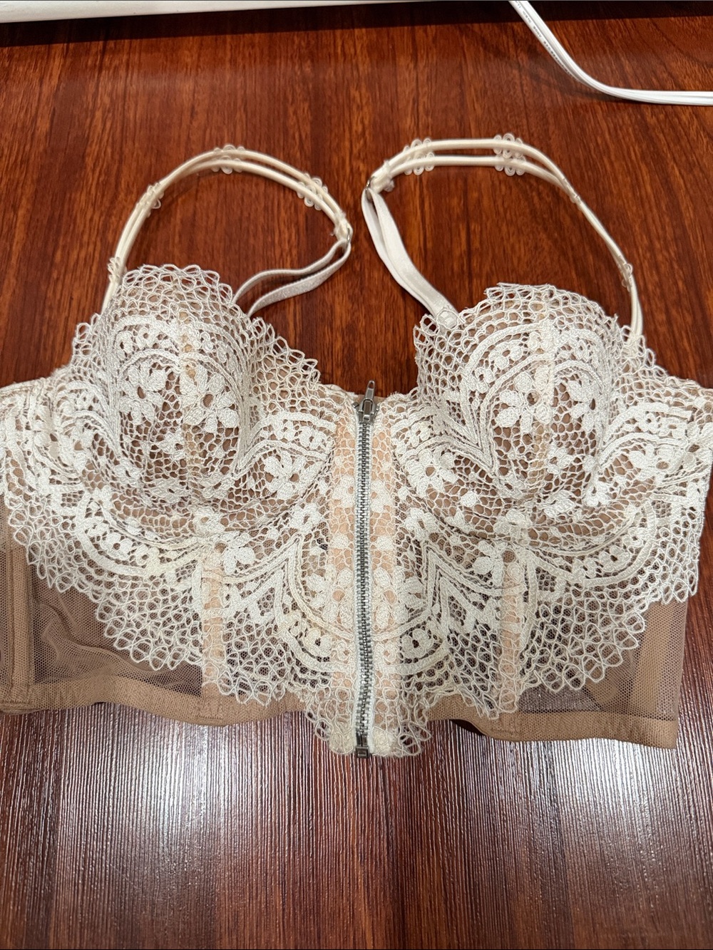 Victoria's Secret Cream Lace Front-Zip Bustier Bralette on Tan Mesh